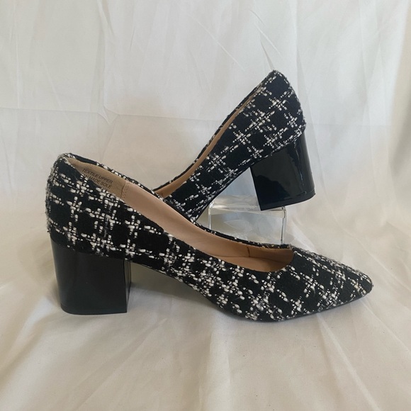 Ann Taylor Factory Black and White Tweed Pointy Toe, Block Heels, Women’s Size 9 - Picture 4 of 11